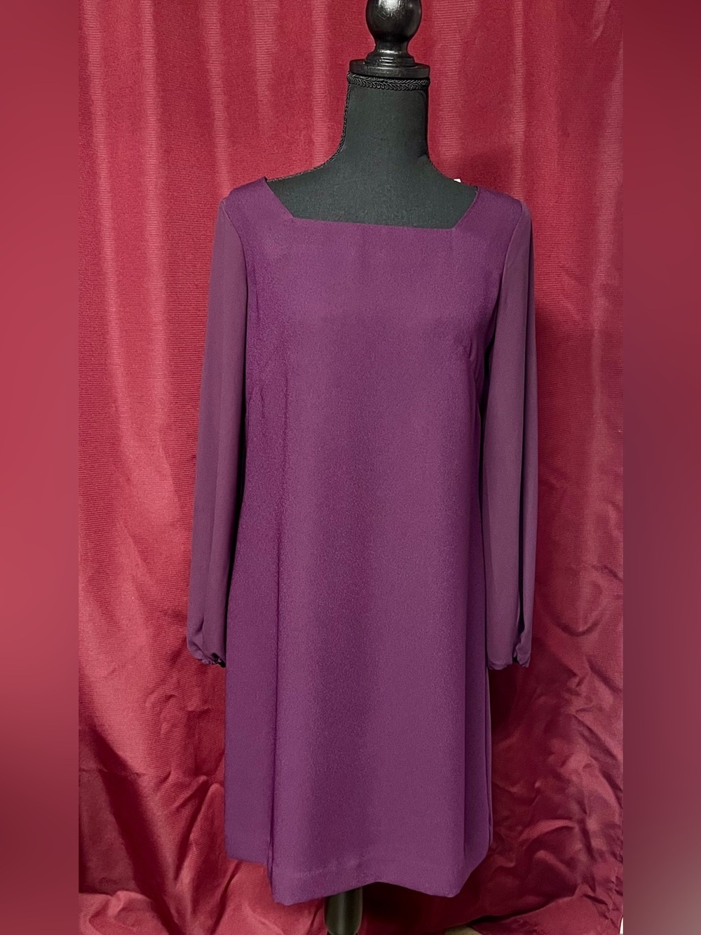 Ann Taylor Plum Long-Sleeve Square Neck Shift Dress